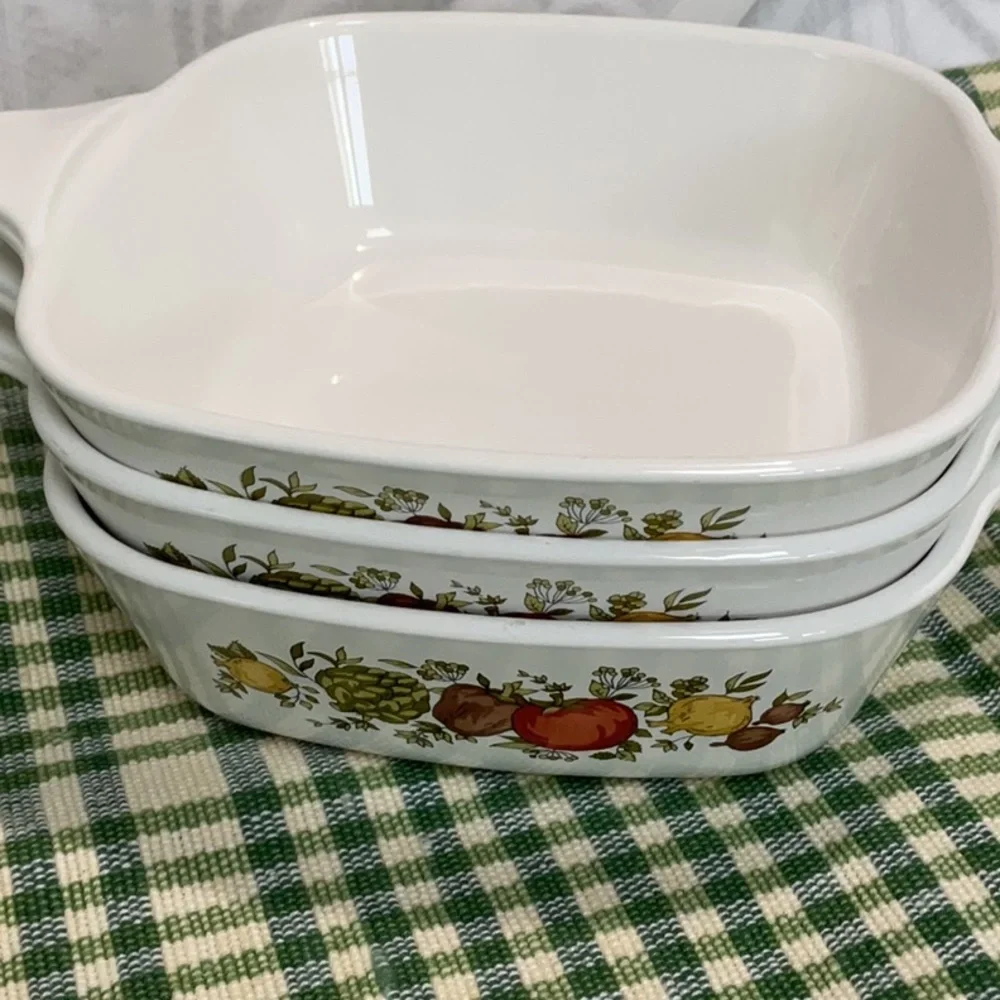 Corelle Spice of Life 3 petite baking dishes. Never used.
